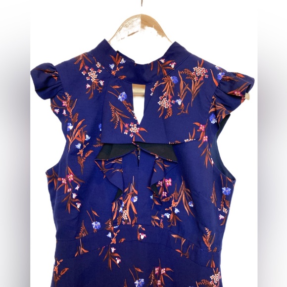 Adelyn Rae blue floral dress, Size Small - Picture 2 of 5